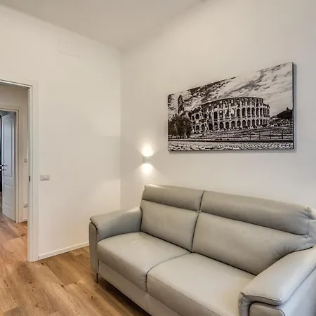 Vatican Private רומא